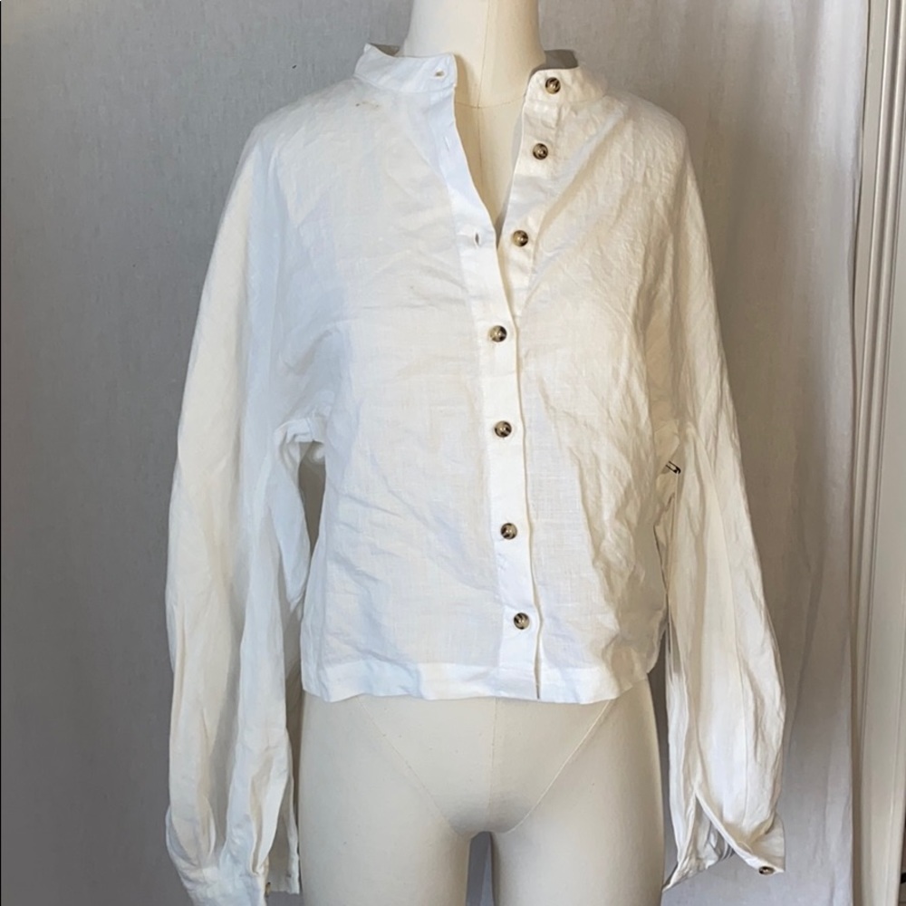 Balloon sleeve Linen top